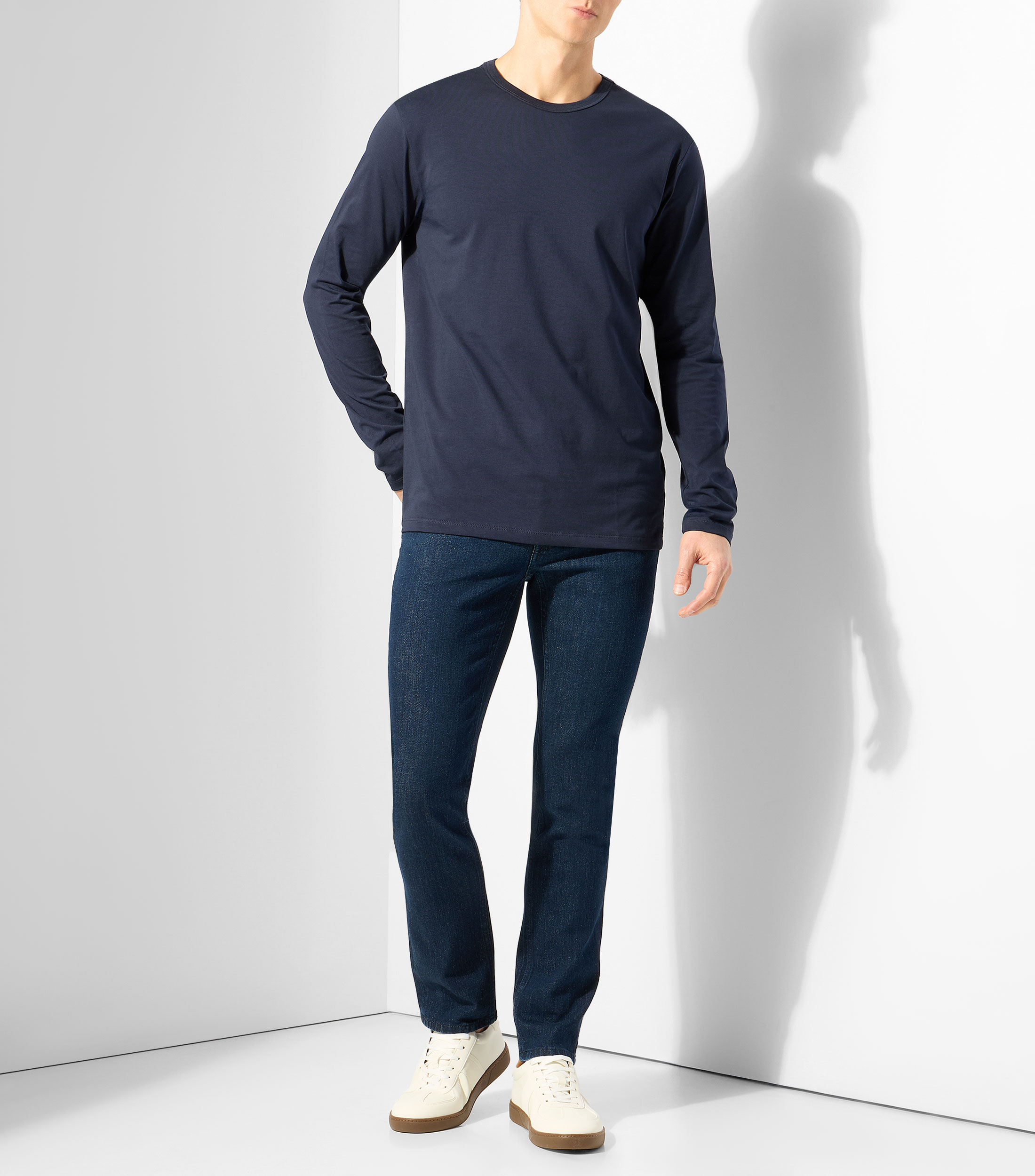 Playera cuello redondo manga larga lisa Hombre